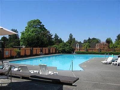 1st image of 11112 NE 68th St APT 315