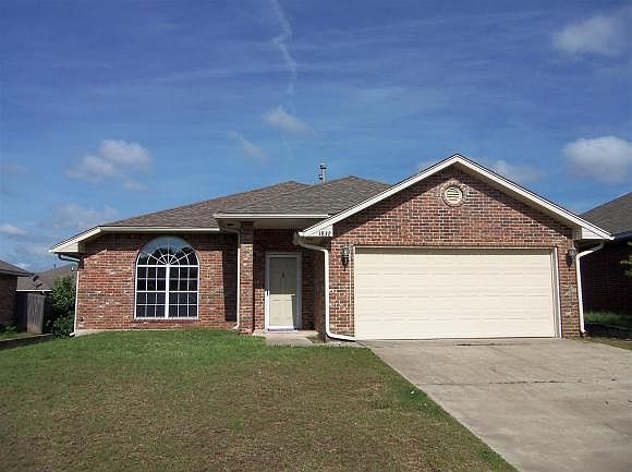 1st image of 1832 Parkridge Dr