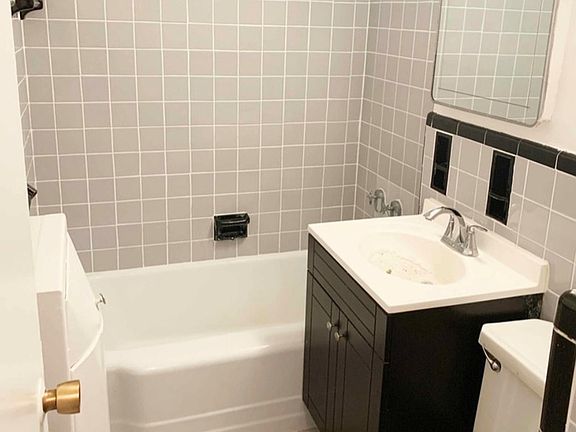 5th image of 320 E 54th St APT 9A