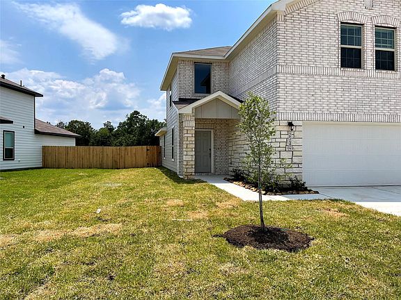 2nd image of 25484 Northpark Lake Dr