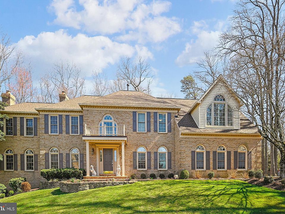 1st image of 5905 Fairview Woods Dr