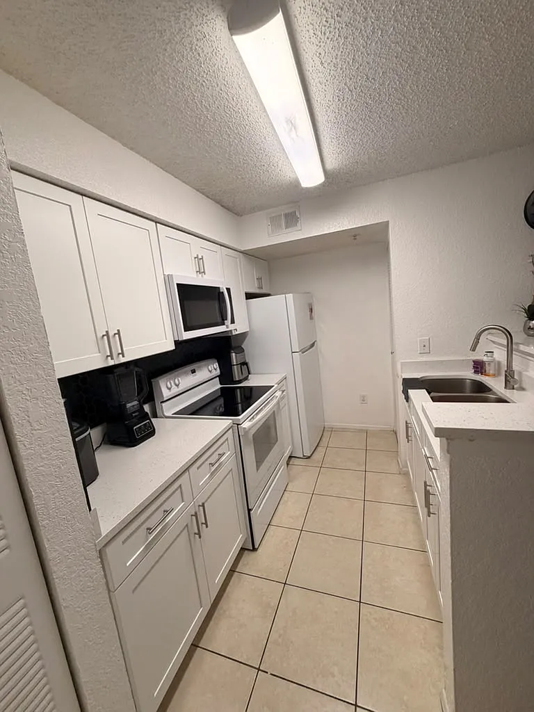 2217 Grand Cayman Ct — Photo 2