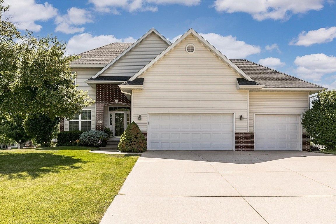 385 Brougham Rd, Robins, IA 52328 Zillow