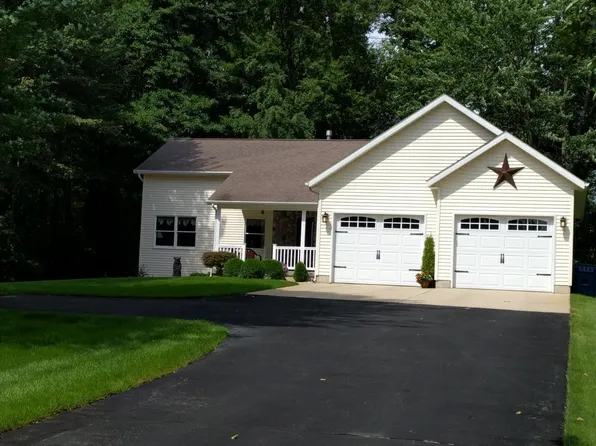 11410 Wild Pond Dr NE, Rockford, MI 49341