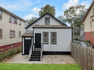 33 Allen St, Irvington, NJ 07111