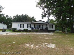 2625 Oglesby Dr, Raeford, NC 28376