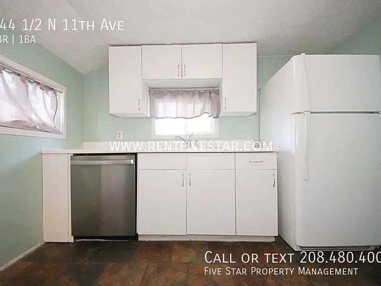 744 1/2 N 11th Ave — Photo 7