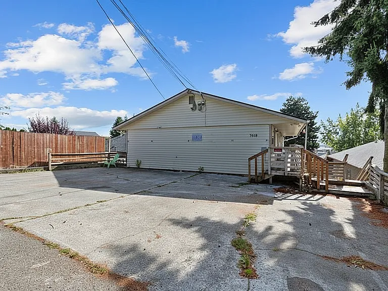 3618 Lombard Ave #202 — Photo 20