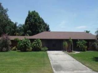 8533 Hampshire Dr, Sebring, FL 33876