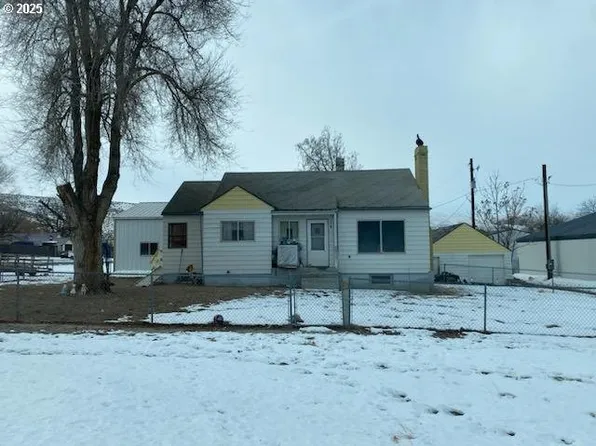 475 3rd St E, Huntington, OR 97907