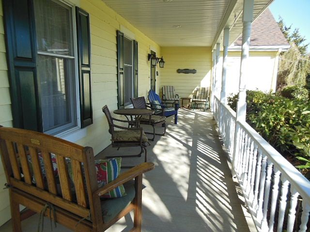 Spacious Porch
