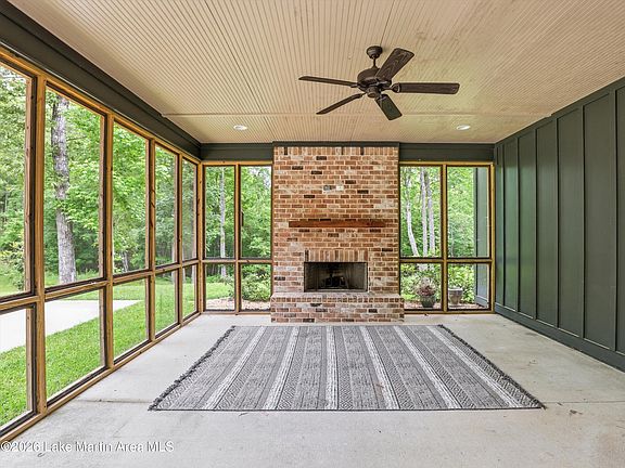 2nd image of 356 Harbor View Blvd