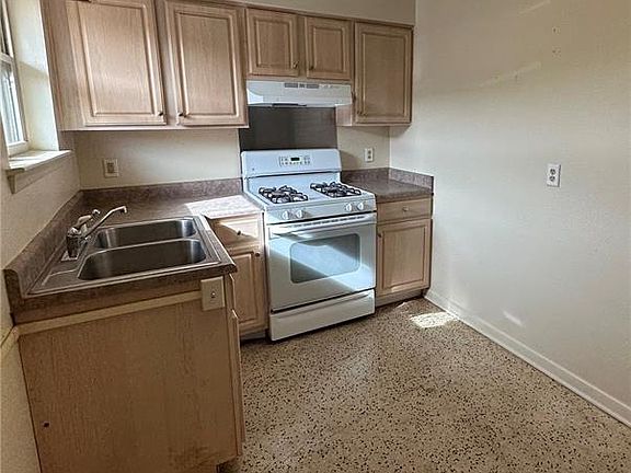 3rd image of 115 K St #A