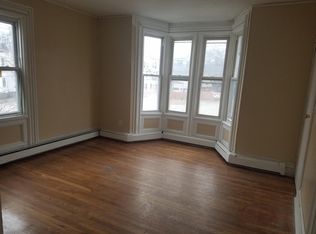 467 Plainfield St #2, Providence, RI 02909