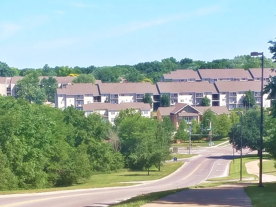 Meadowbrook Apartments