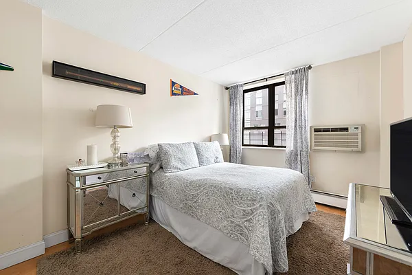 Sold by Compass | media 5