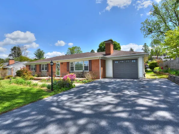 1616 Armistead Rd, Waynesboro, VA 22980