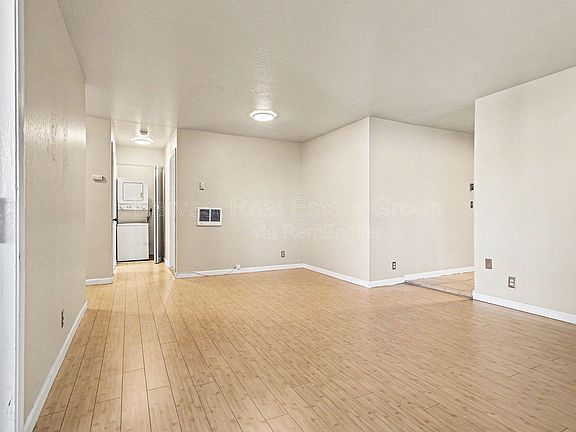 4th image of 815 E 28th St