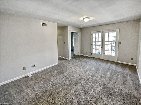 3rd image of 4608 Lawndale Dr Unit H