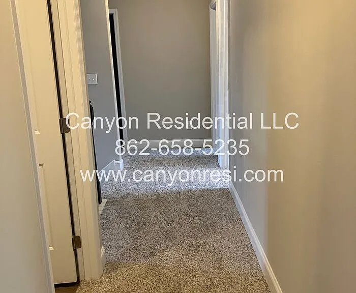 128 Ocean Springs Ave — Photo 9