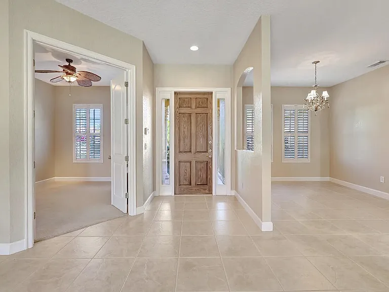 827 SW Grand Reserves Blvd — Photo 4