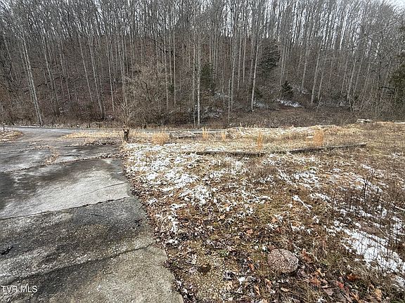 4th image of 29188 Chestnut Ridge Rd