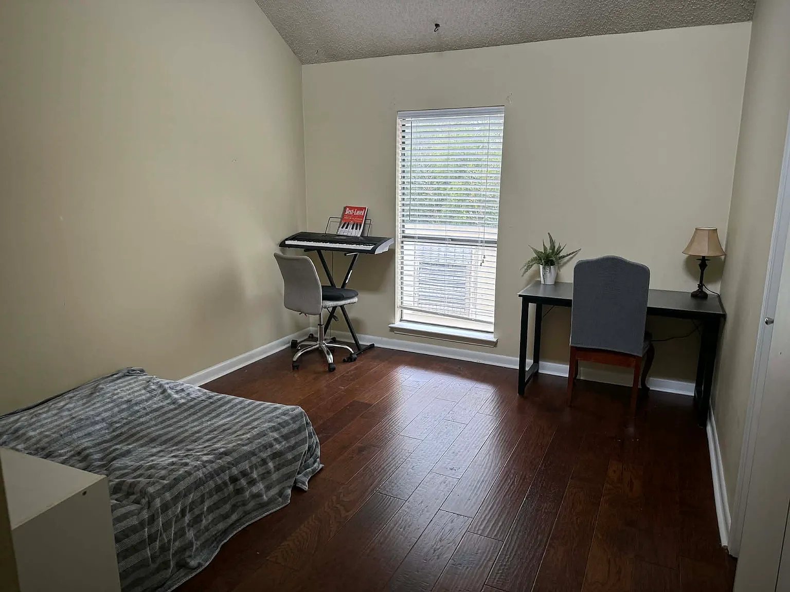 9314 Fox Run Ave — Photo 4