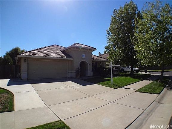 2nd image of 61 Palomino Ct
