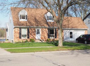 891 Devonshire Blvd, Brighton, MI