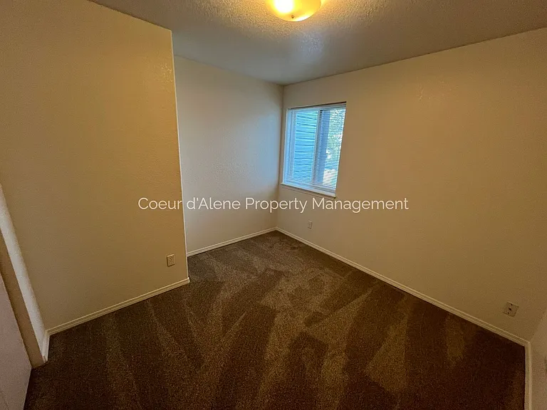 845 N Siony Ln — Photo 6