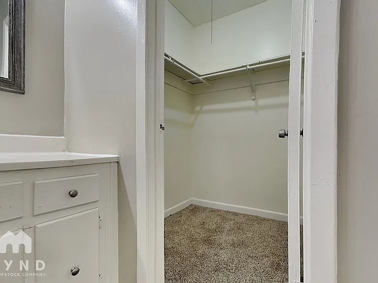 2406 Jenwood St — Photo 11