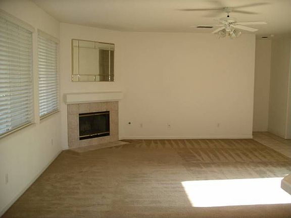 Family room w/fire place