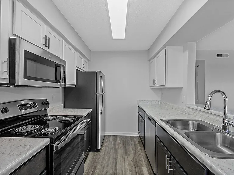Indian Lookout Apartments — Photo 63