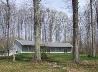 5494 Carmel Ridge Rd, Nashville, IN 47448