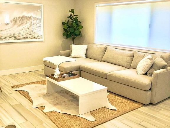 5th image of 644 Manhattan Beach Blvd APT 11