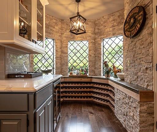 5th image of 8393 Turnberry Cir