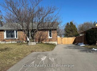 747 Glenforest St W, Oshawa, ON L1J 5E9