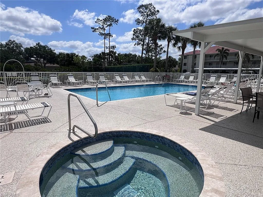 2 bed, 2.0 bath, 1091 sqft, $4,300 — Photo 4