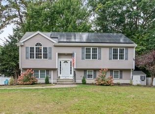 65 Evergreen Rd, Attleboro, MA 02703