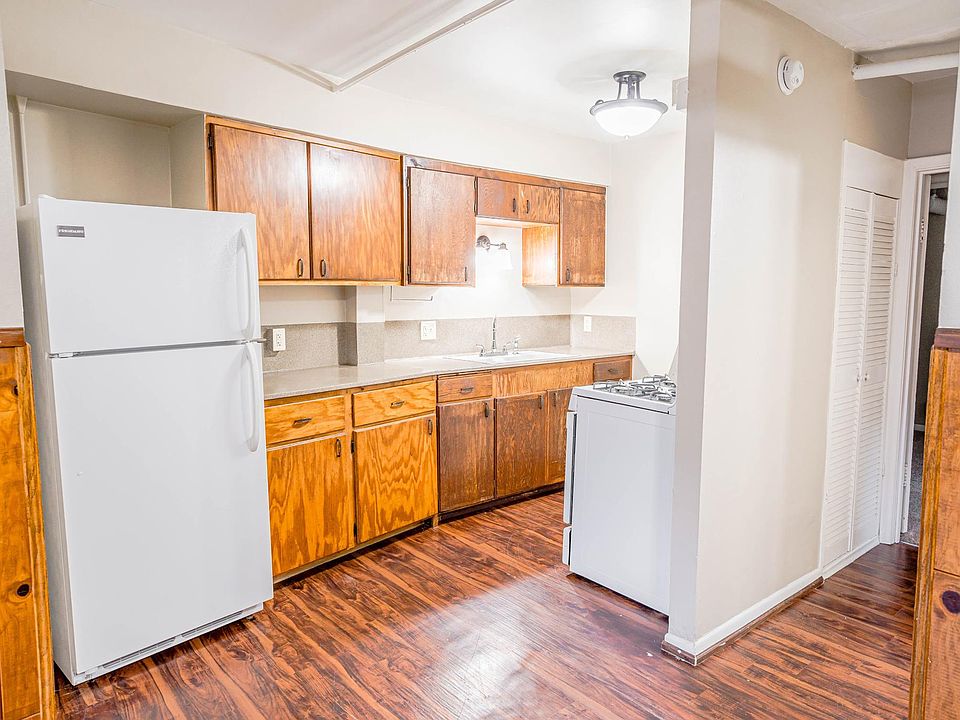 1st image of 1610 Charles Ave