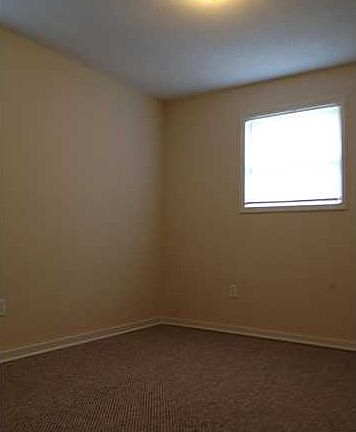5th image of 8837 Auburn Dr