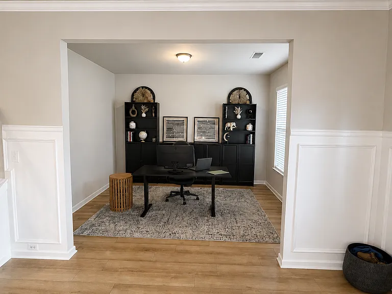 1104 Gilbert Ct — Photo 11