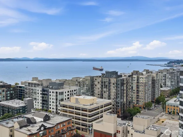 121 ` Vine Street #2004, Seattle, WA 98121
