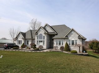 4255 Cream Ridge Rd, Macedon, NY 14502