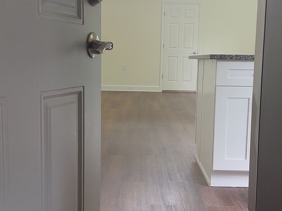 2nd image of 2223 W Harbor Dr S