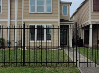 8007 Ellinger Ln, Houston, TX 77040