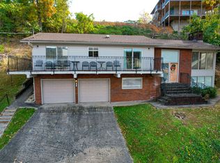 157 W Holly Ridge Rd, Gatlinburg, TN 37738