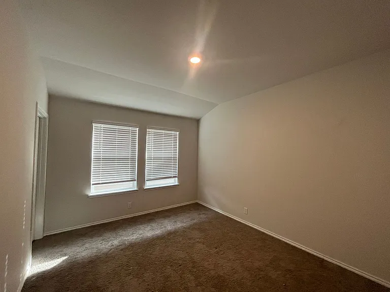 324 Middle Green Loop — Photo 17