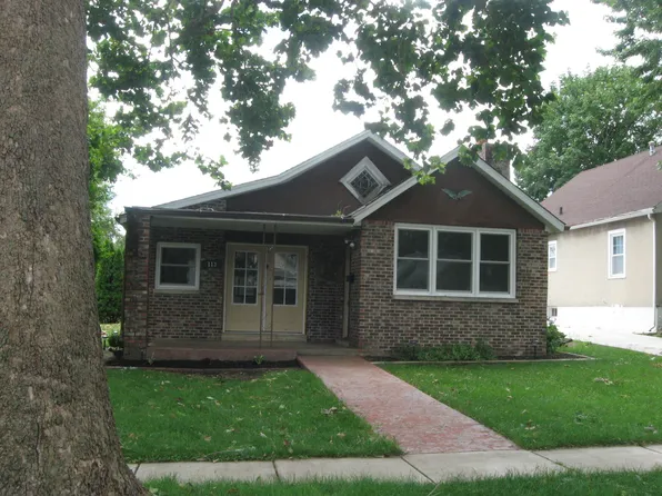 113 W 3rd St, Spring Valley, IL 61362
