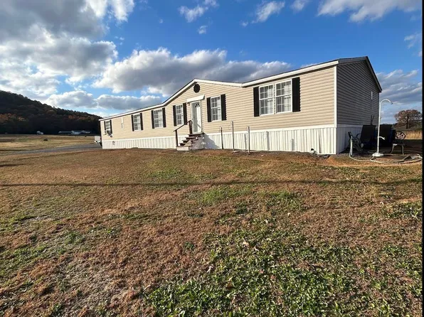 8449 Market St, Dover, AR 72837